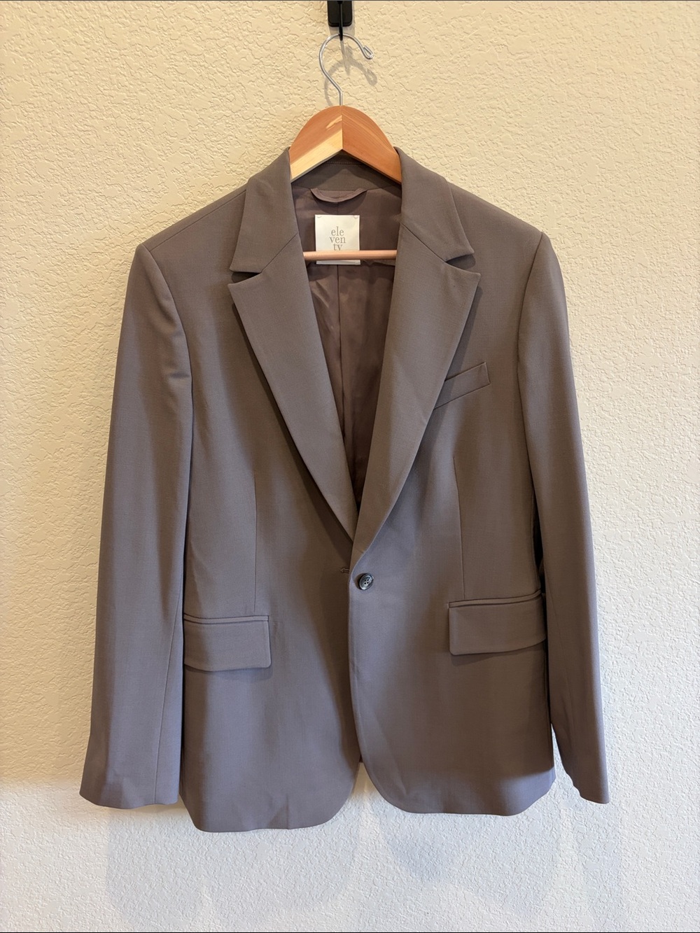 Eleventy Purple Blazer with Notch Lapels